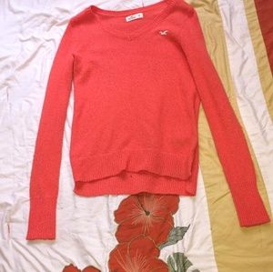 Im selling a orange sweater from Hollister